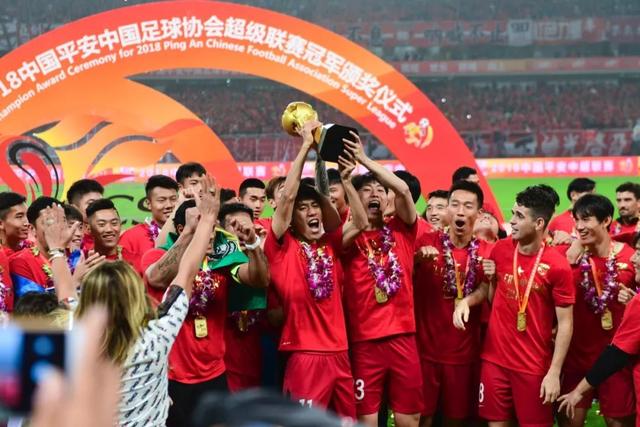 巴萨与阿尔瓦雷斯：1.5亿欧元的真相与未来的博弈